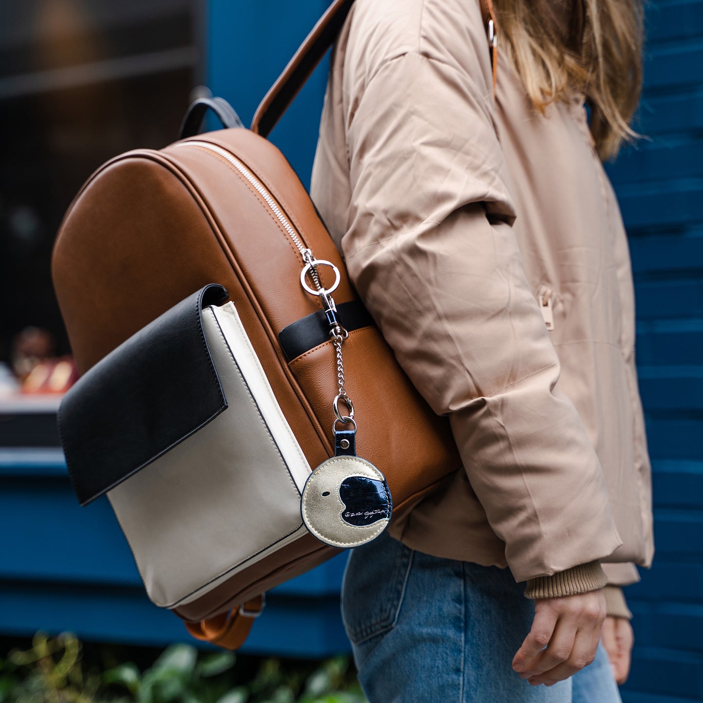 Moon AirTag Holder in Leather