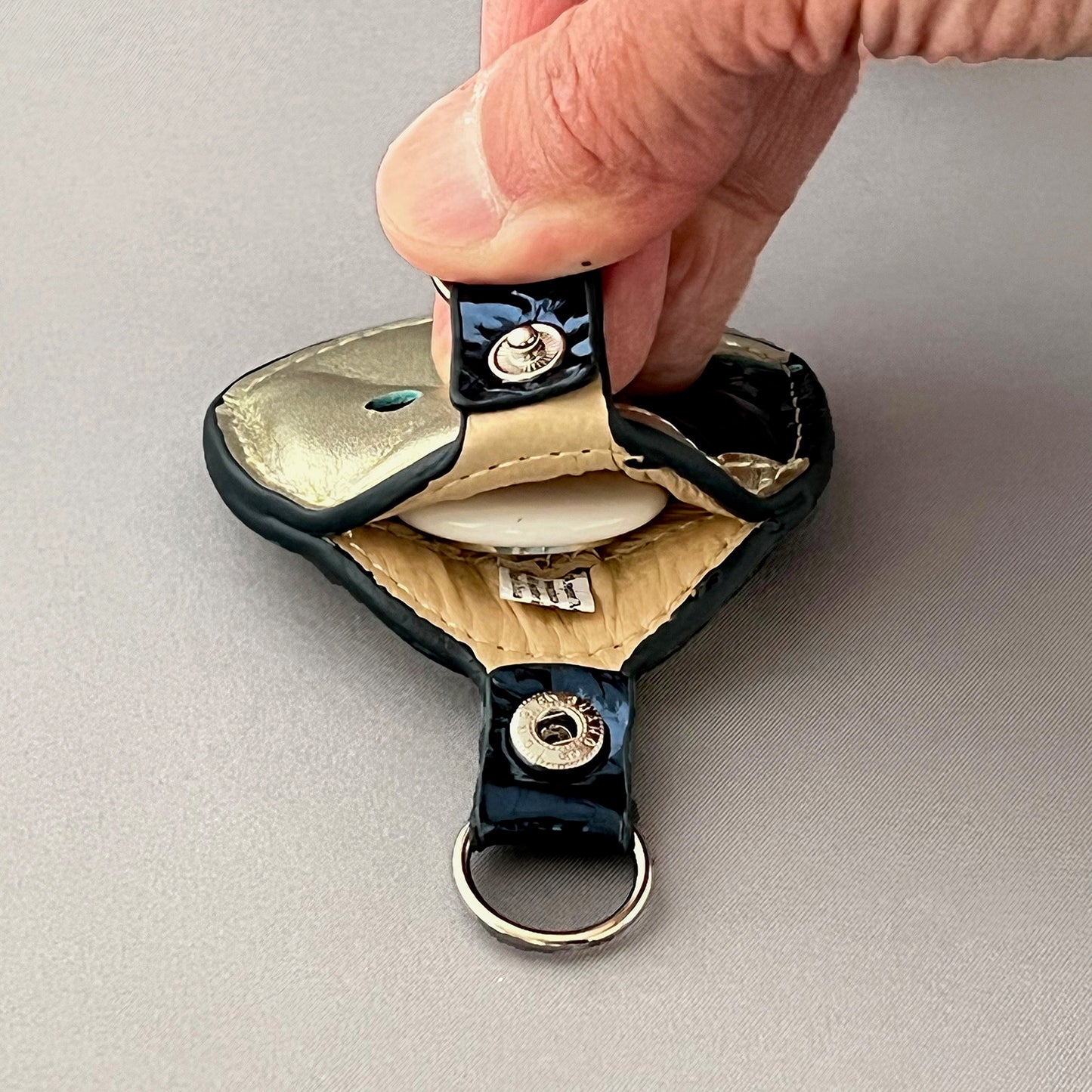 Moon AirTag Holder in Leather